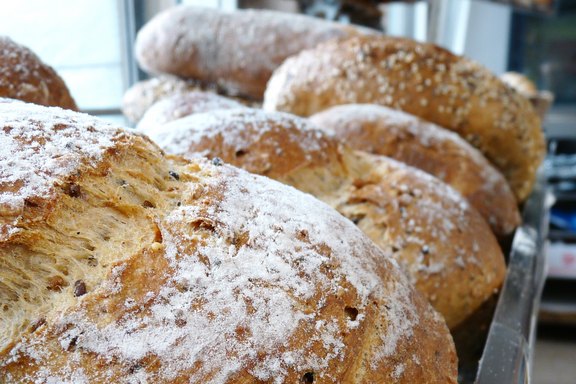 Brot in verschiedenen Sorten aus der Backstube